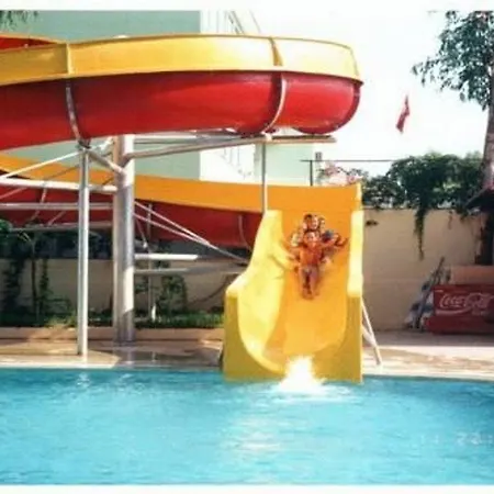 فندق World 2*